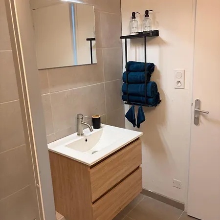Climatise Apartment *